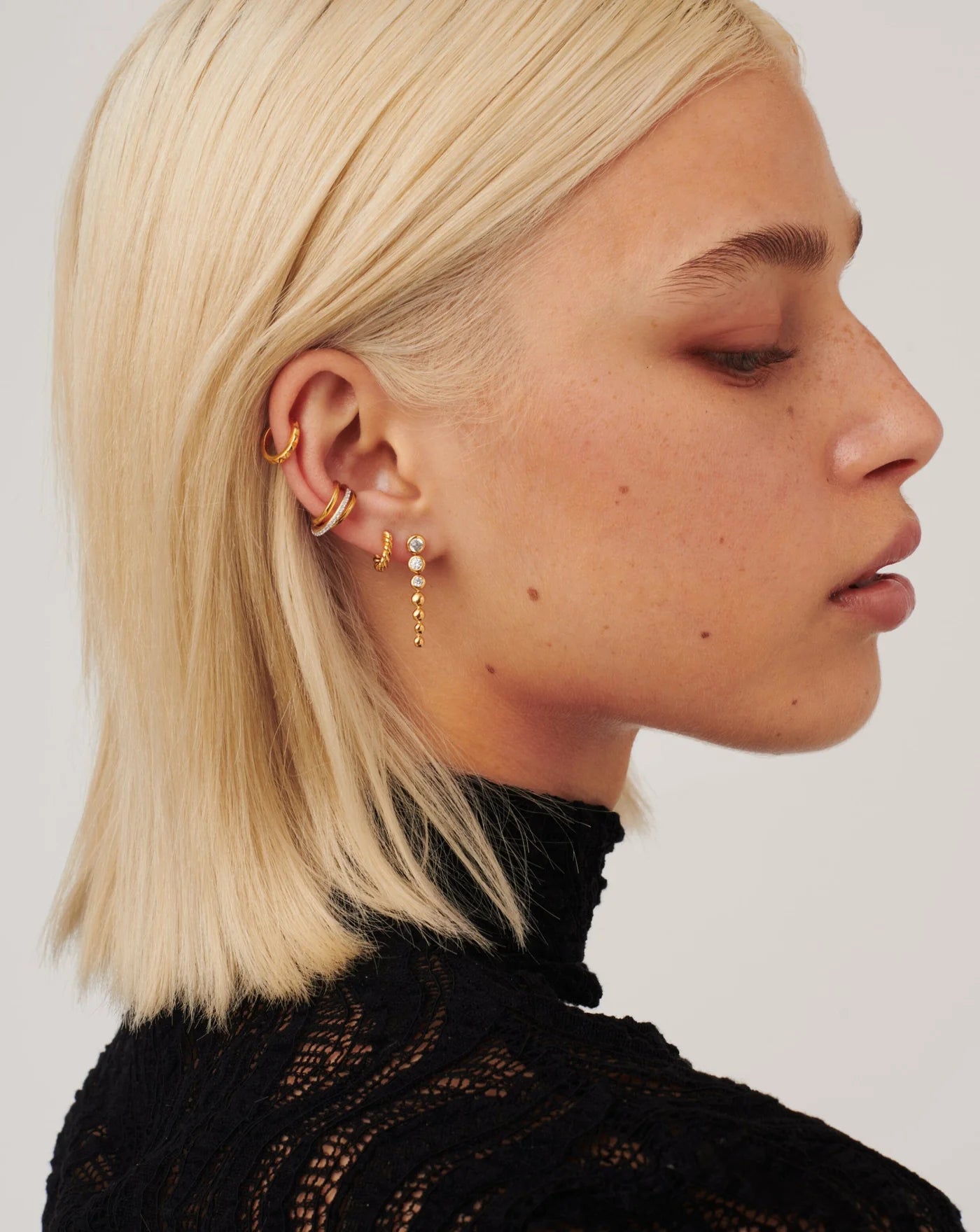 ピアス Monday Edition _ Shiny Balls Earrings Retro Revival Boogie Nights Disco Ball Earrings