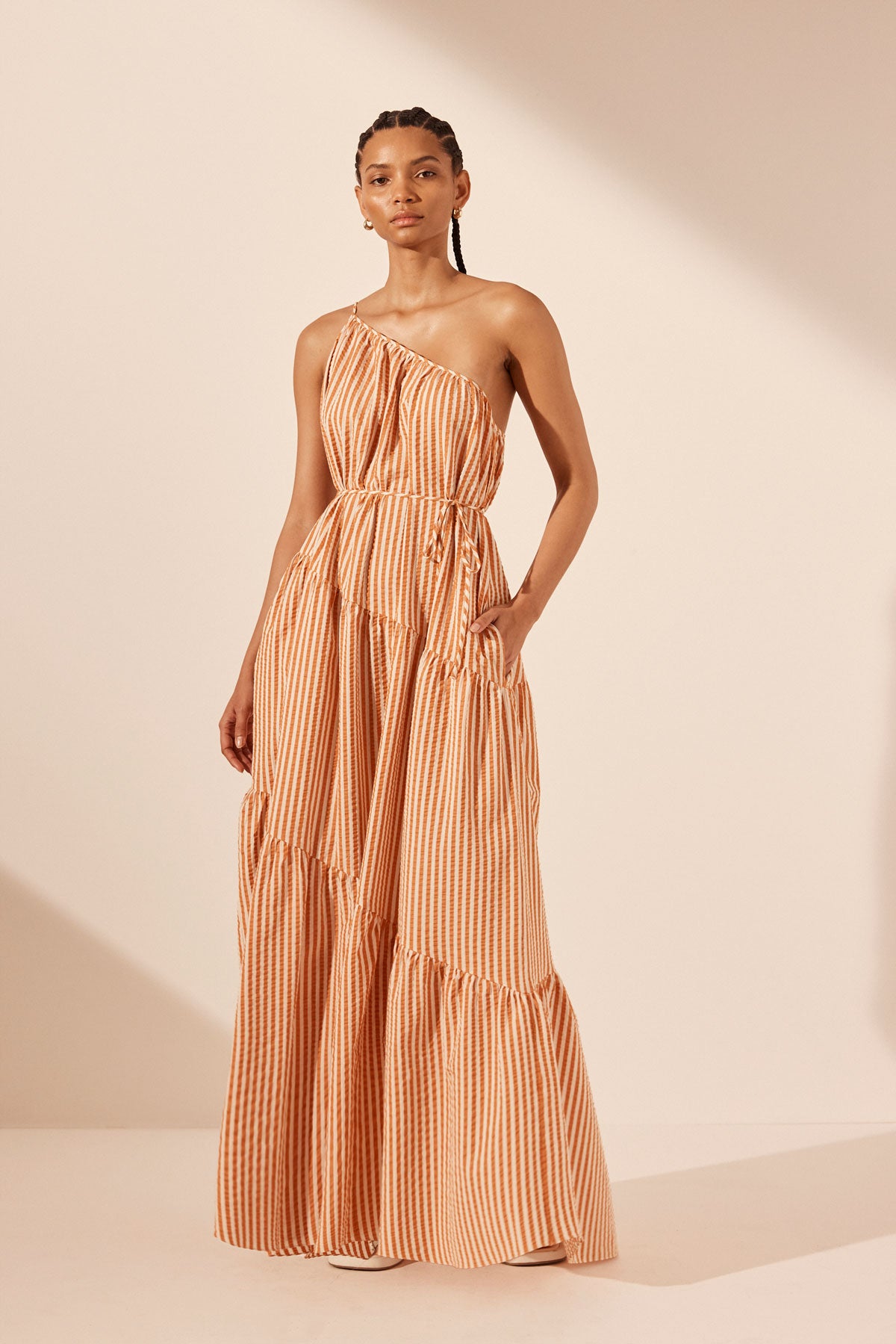 Hele One Shoulder Tiered Maxi Dress